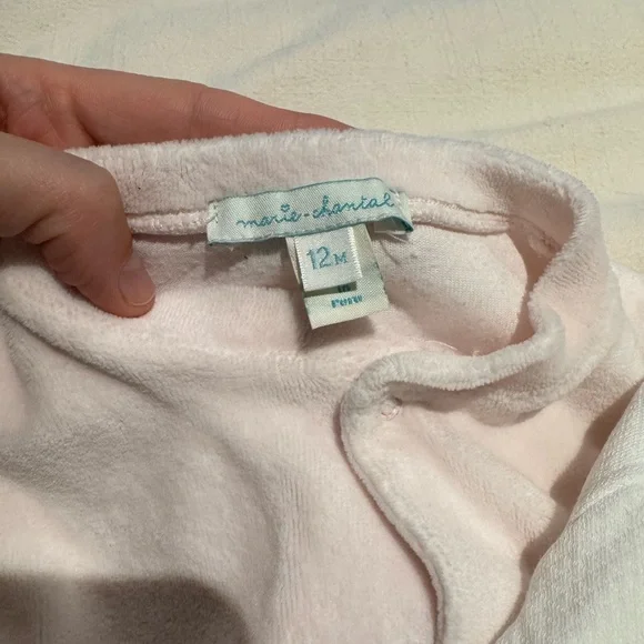 2 Marie-Chantal Angel Wing Sleepsuits sz 12mo - Picture 2 of 9